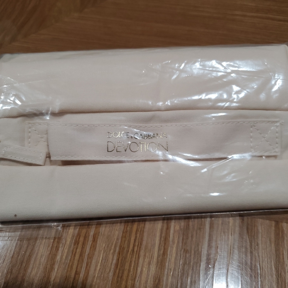 Dolce & Gabbana Devotion Sacred Heart Toiletry Make-up Bag Pouch NEW